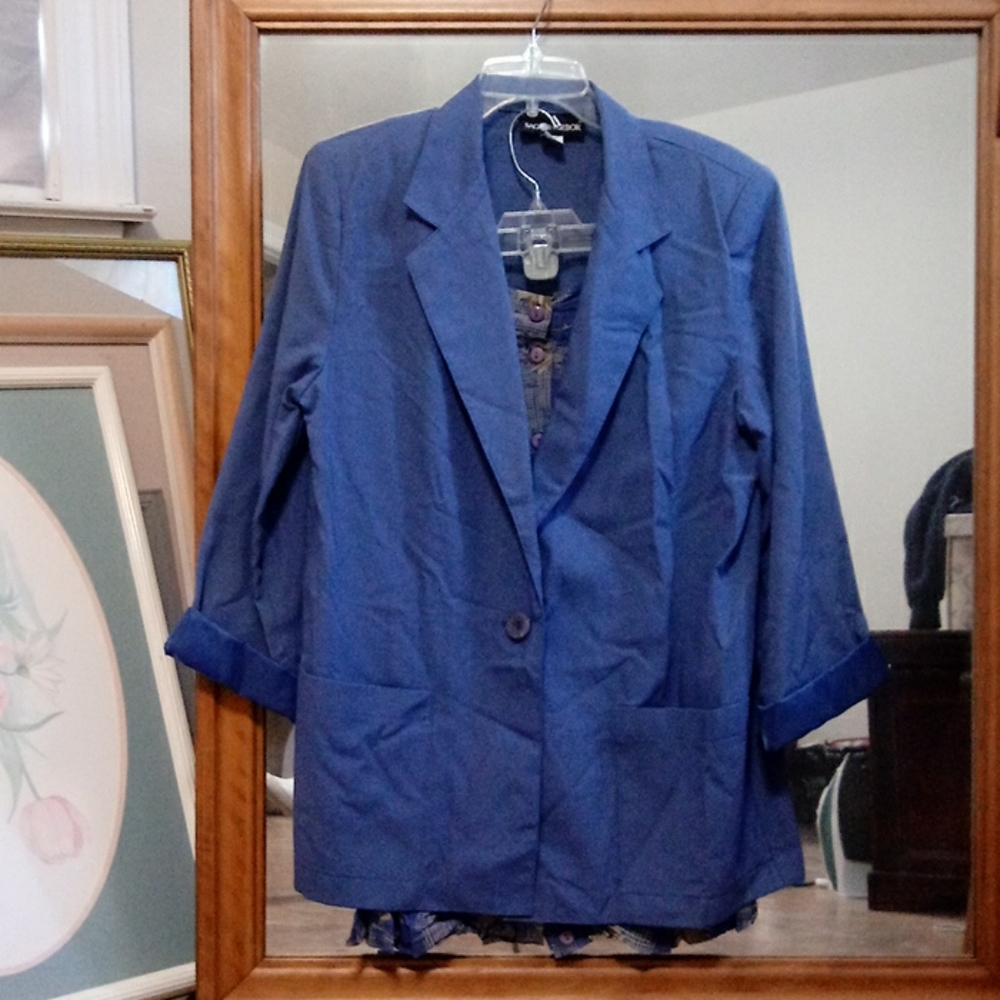 Jacket w/ skirt